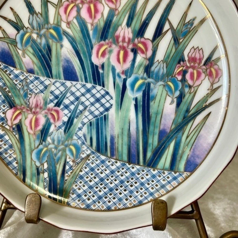 Ayame Japanese Porcelain Decorative Bowl Iris Floral Gold Gilt Made in‎ Japan